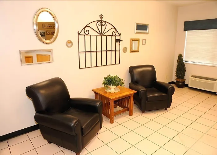 Hotel Travelodge By Wyndham River Wy 3*